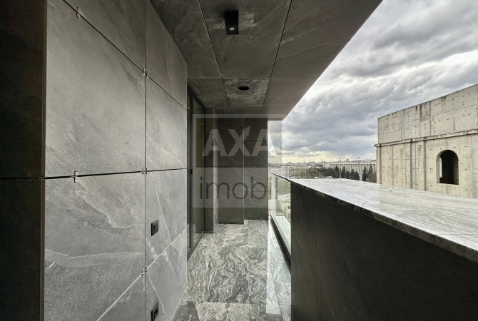  Кишинэу, ул. Театральная