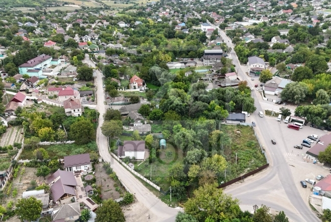 Strășeni, s. Sireți